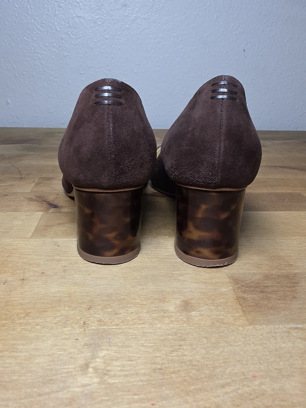 SARAH FLINT Chocolate Suede Perfect Emma Tortoise Block Heel Pump 34.5 4.5